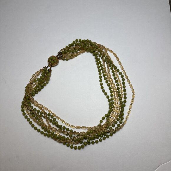 Vintage 1940s 8-Strand Green Beaded Torsade Necklace - Ornate Clasp Estate Piece - Picture 9 of 11